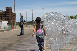 Renaissance Center Park Play Fountain for children